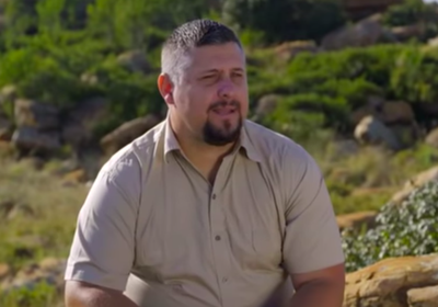 Boer Soek N Vrou Verwelkom Eerste Gay Boer