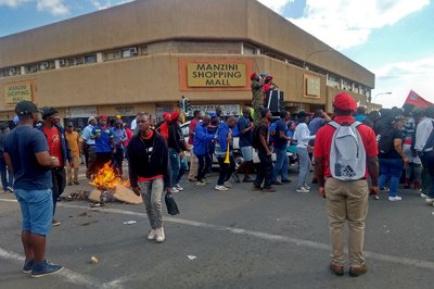 South African journalists say held, 'tortured' in Eswatini - Vimarsana News