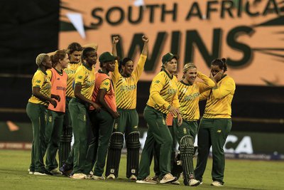Proteas to face Australia in T20 World Cup semis as rain hits tournament