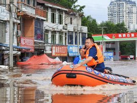 China floods generic image