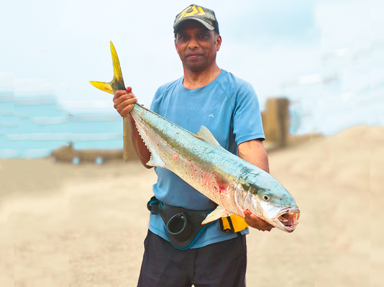 Cover angler Les Gopal