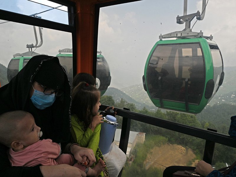 Eight people rescued from cable car over Pakistan valley