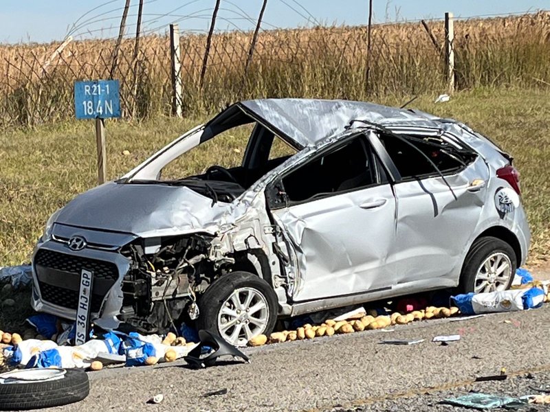 CAR CRASH R21