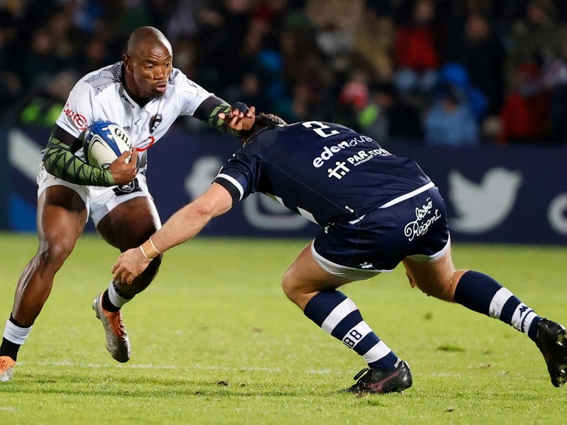 Makazole Mapimpi Sharks