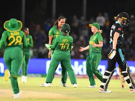 Chloe Tryon at T20 women's World Cup between South Africa and New Zealand