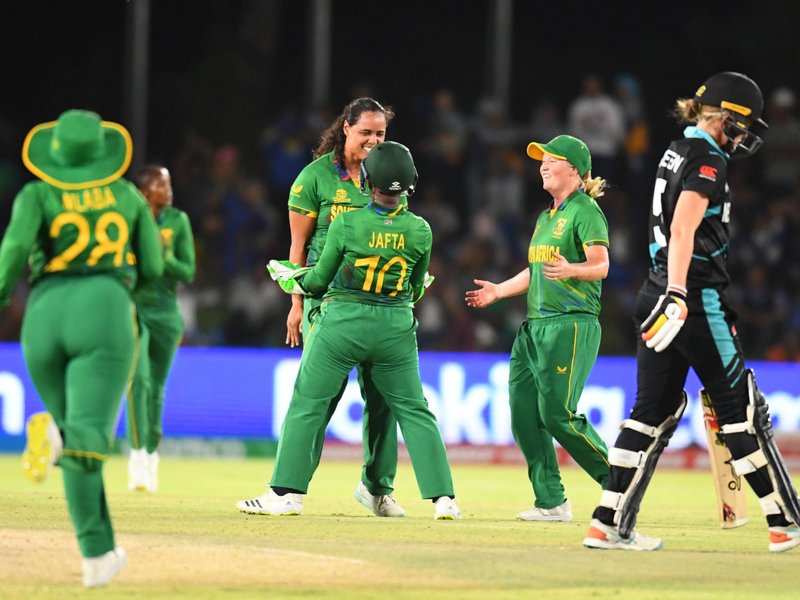 Chloe Tryon at T20 women's World Cup between South Africa and New Zealand