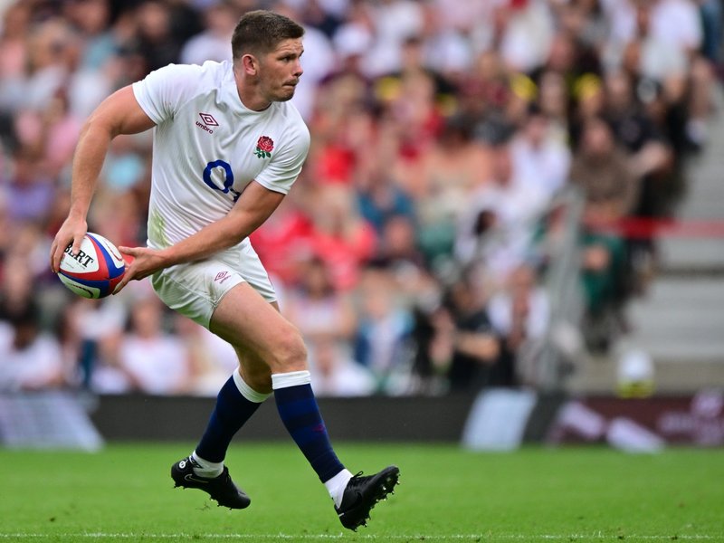 England's fly-half Owen Farrell