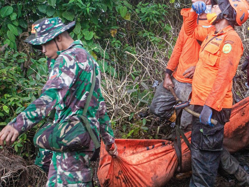 Indonesia rescuers