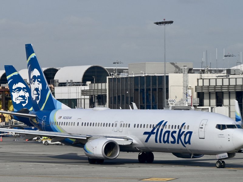 ALASKA Plane