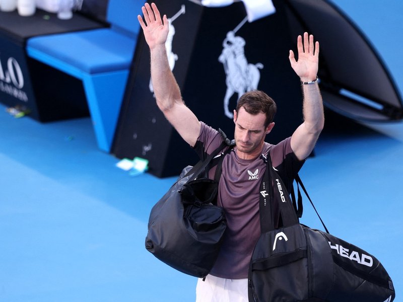 Andy Murray knocked out Australian Open 2024