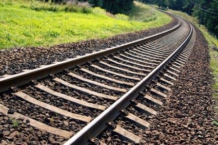 59022-425x282-train_track_scrapbook_layout.jpg