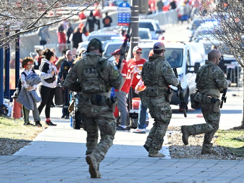 One dead, children among 21 injured in Super Bowl parade shooting