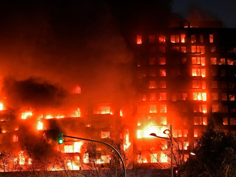 Four dead, 19 missing as fire guts Spanish apartment block