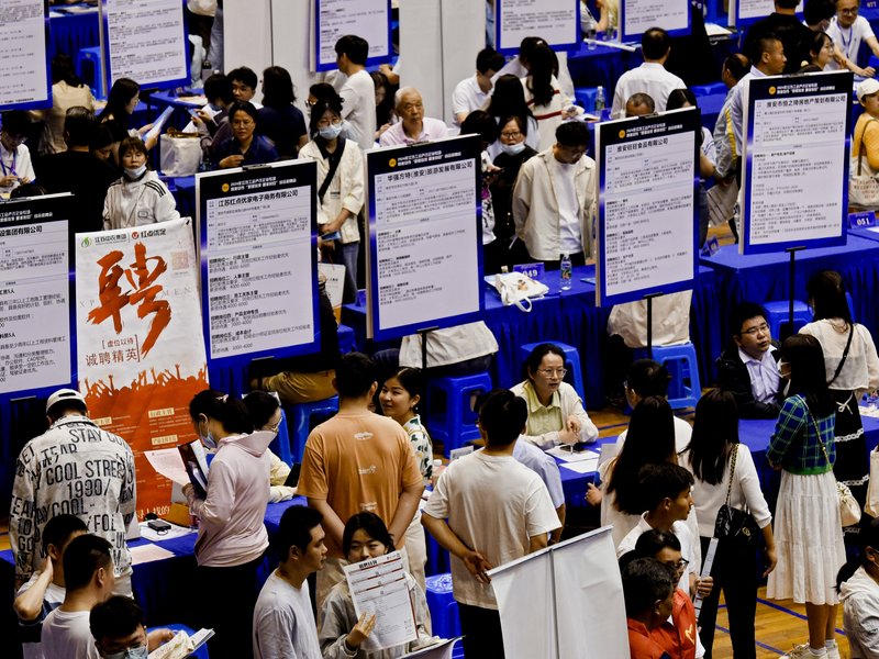 China youth unemployment jumps to 17.1% in July