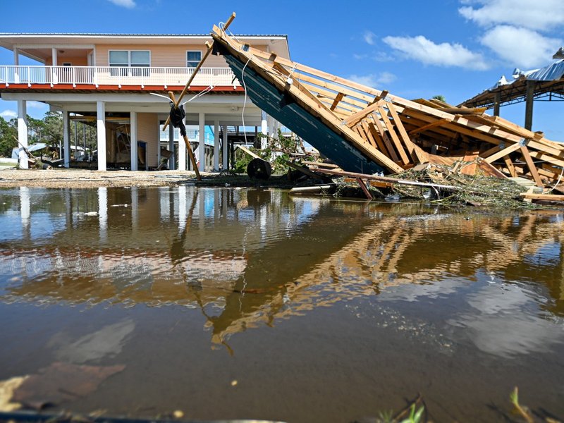 US hurricane deaths rise to 44, fears of more 'catastrophic' flooding