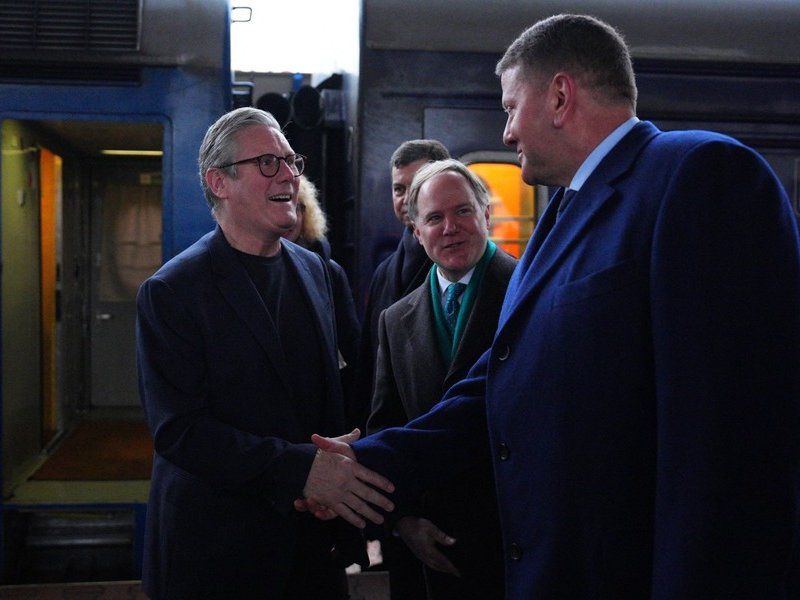 UK's Starmer to ink '100-year' accord during Ukraine visit