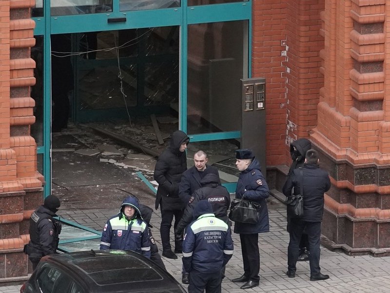 Moscow blast seriously wounds east Ukrainian separatist