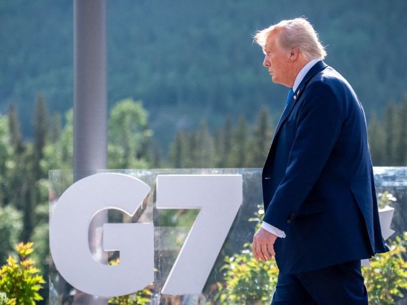 Trump leaves G7 Iran strikes