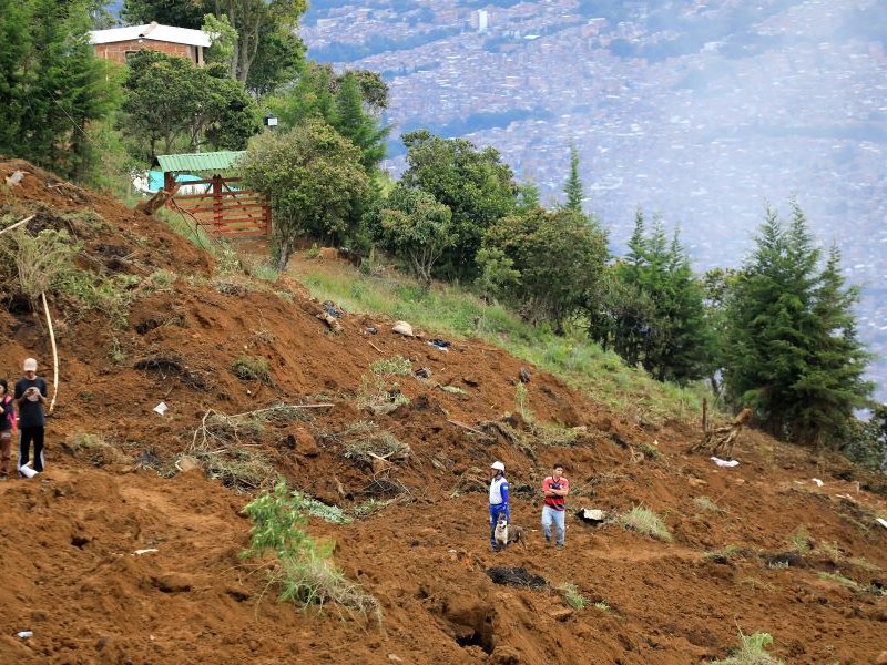 Colombia landslide death toll rises to 16
