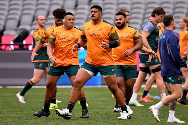 Wallabies training ahead of the second test against the Lions