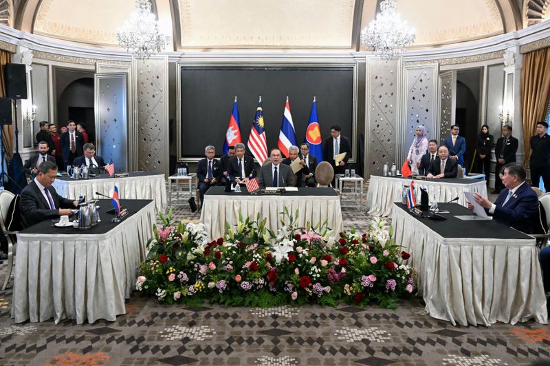 Truce talks start between Thailand and Cambodia in Malaysia