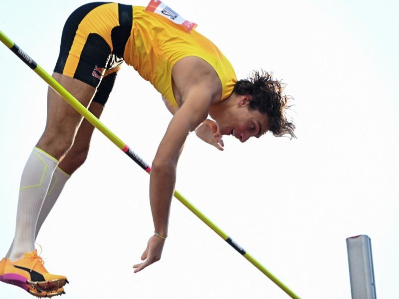 Pole Vault legend Armand Duplantis in action in Budapest