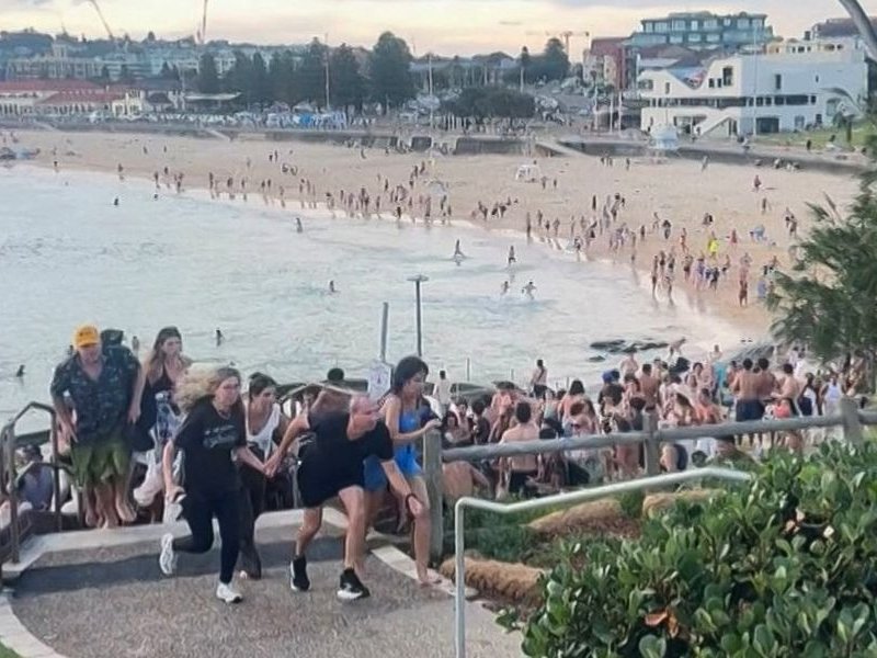 Gunmen kill 11 during Jewish event at Sydney's Bondi Beach
