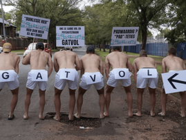 AFRIFORUM JEUG NWU-studente gatvol vir slaggate