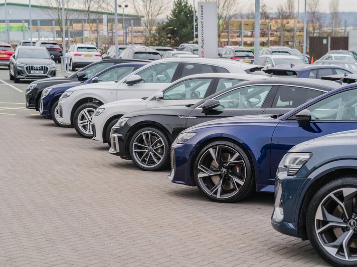 AUDI_CARS_IN_A_ROW