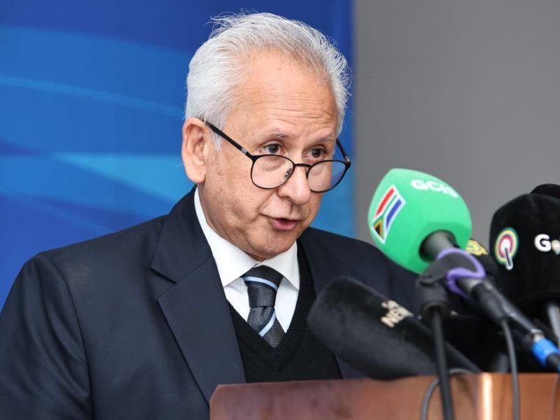 Acting Minister of Police Firoz Cachalia announcing the crime stats