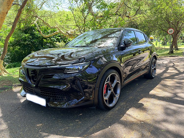 Alfa Romeo Jr Veloce exterior for Motor Minute