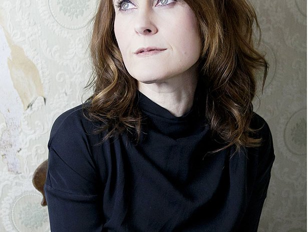 Alison_FINS_Tom_Martin-10.jpg