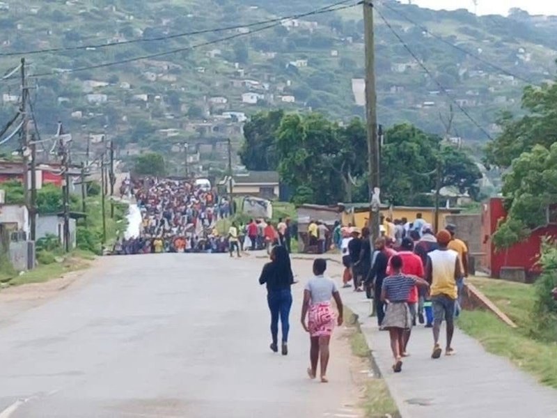 Protesting Amaoti residents demand action against crime