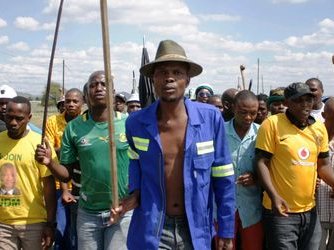 Amcu+strike+Jan+23+2014.jpg