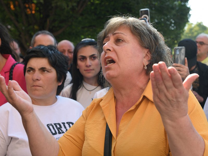 Armenia decries Azerbaijan 'ethnic cleansing' in Nagorno-Karabakh