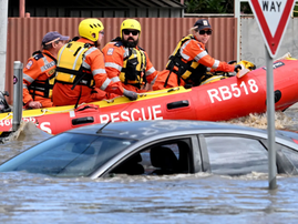 Hundreds rescued after flooding in Australia