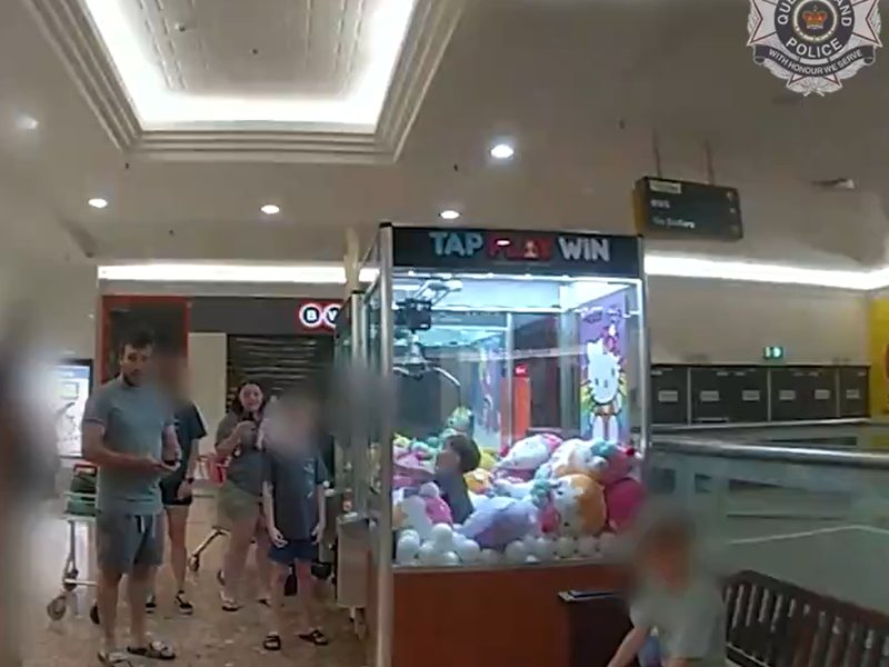 Australian toddler rescued from arcade claw machine