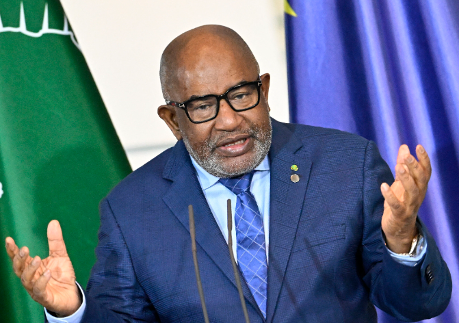 Comoros president makes first appearance since knife attack