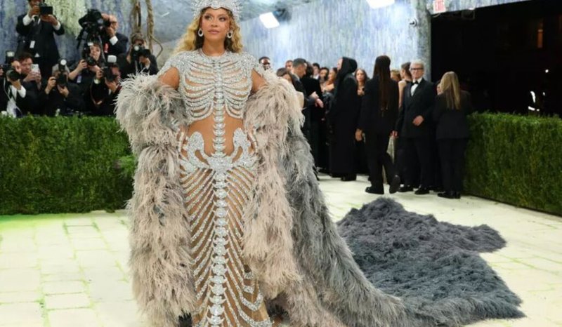 BEYONCE MET GALA
