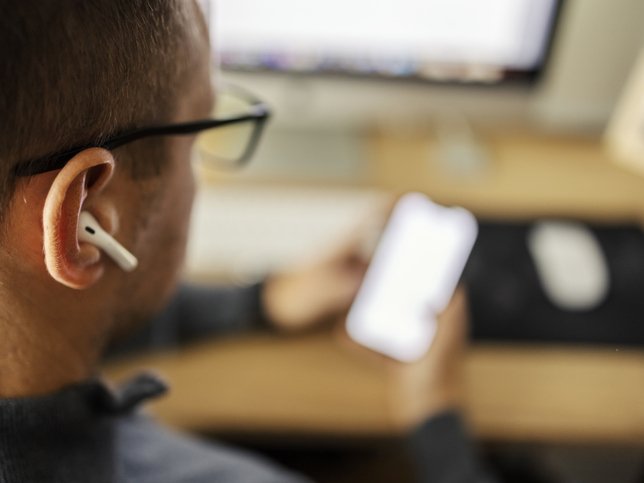 BLUETOOTH EARPHONES