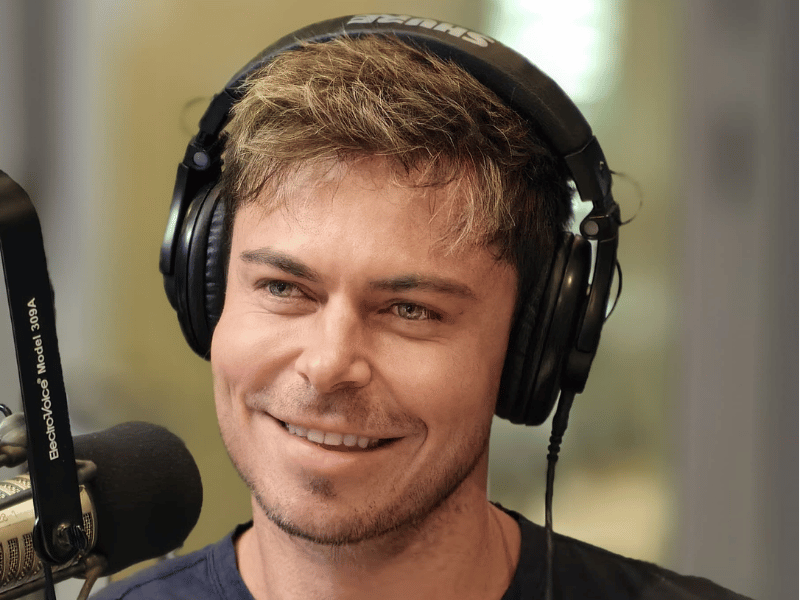 BOBBY_VAN_JAARSVELD_OP_BREAKFAST