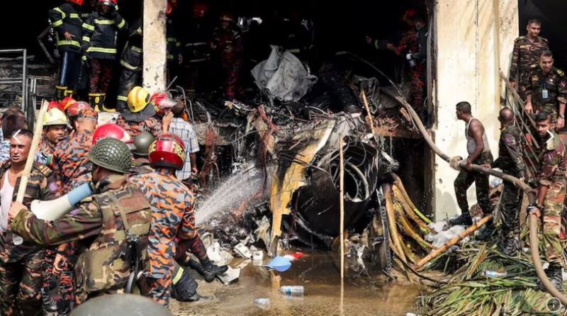 Bangladesh aircraft crash