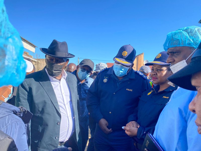Bheki Cele Tave