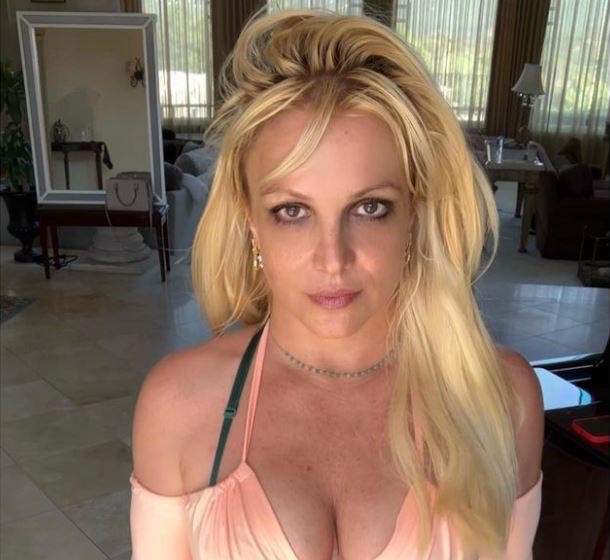 Britney Spears Sparks Mental Health Concerns With New Dance Video 0829