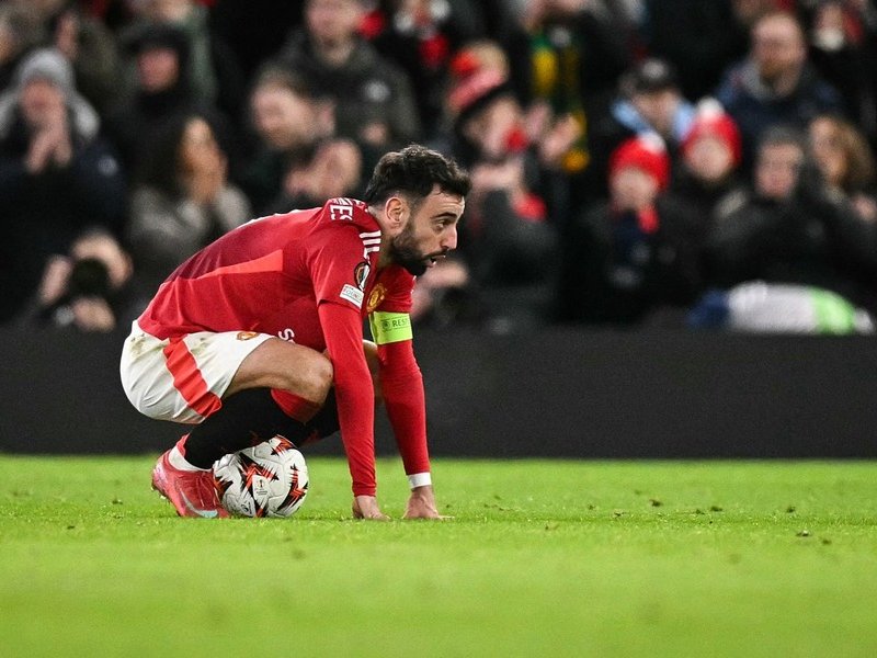 Manchester United captain Bruno Fernandes