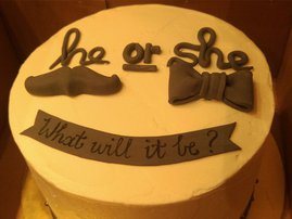 gender reveal cake
