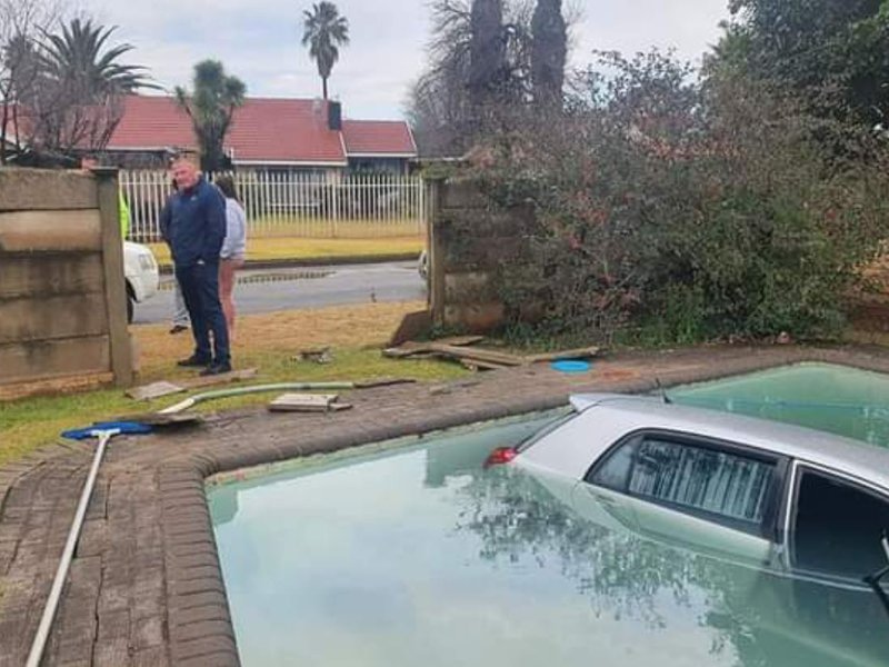 Car has now become stuck in owner's pool