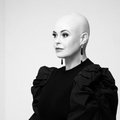 Carina Nel wearing black clothes