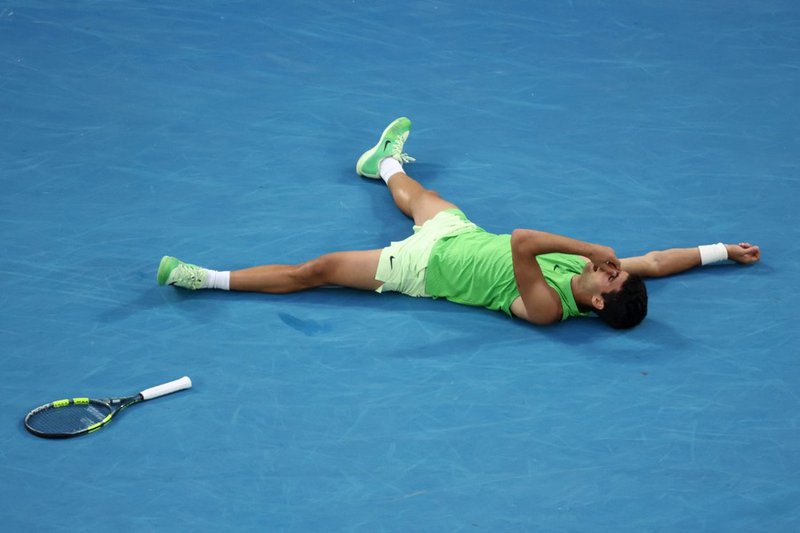 Carlos Alcaraz through to maiden Australian Open final