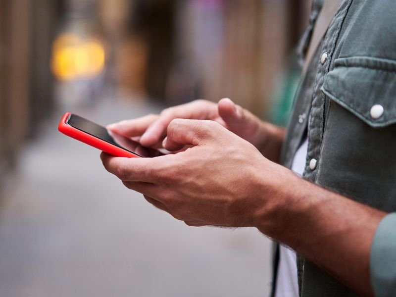 Cellphone in man hands